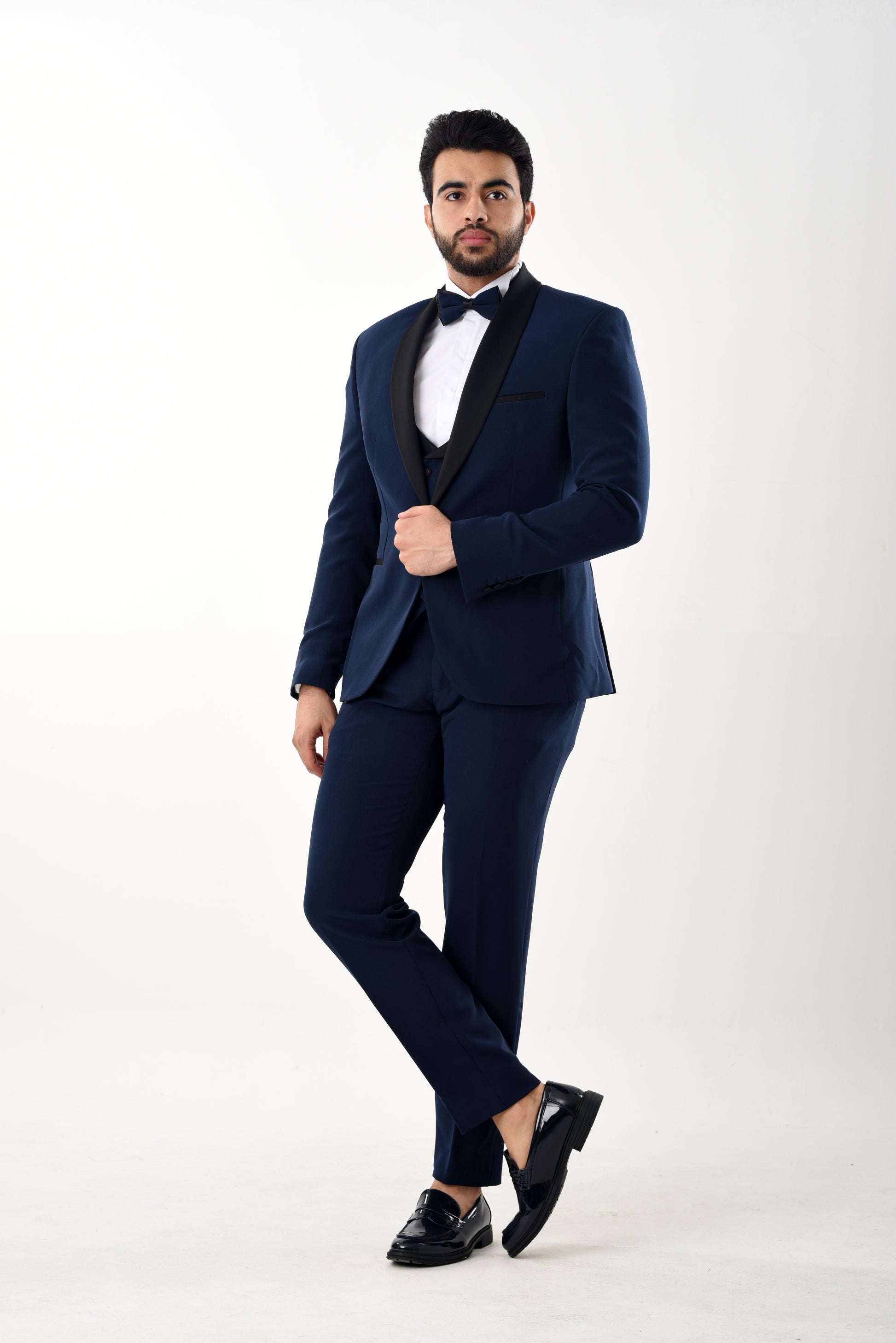 Costume trois-pièces avec col châle