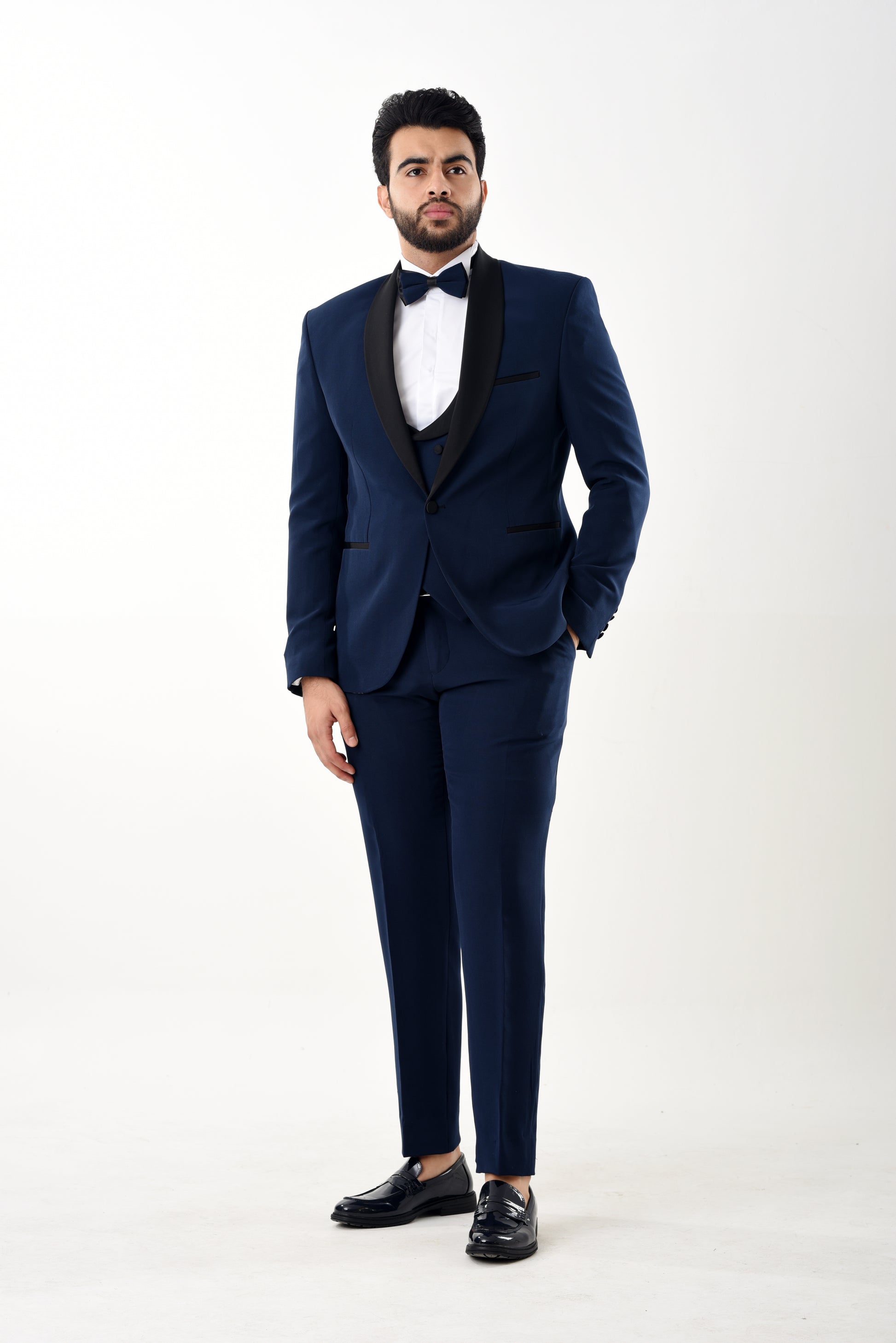 Costume trois-pièces avec col châle