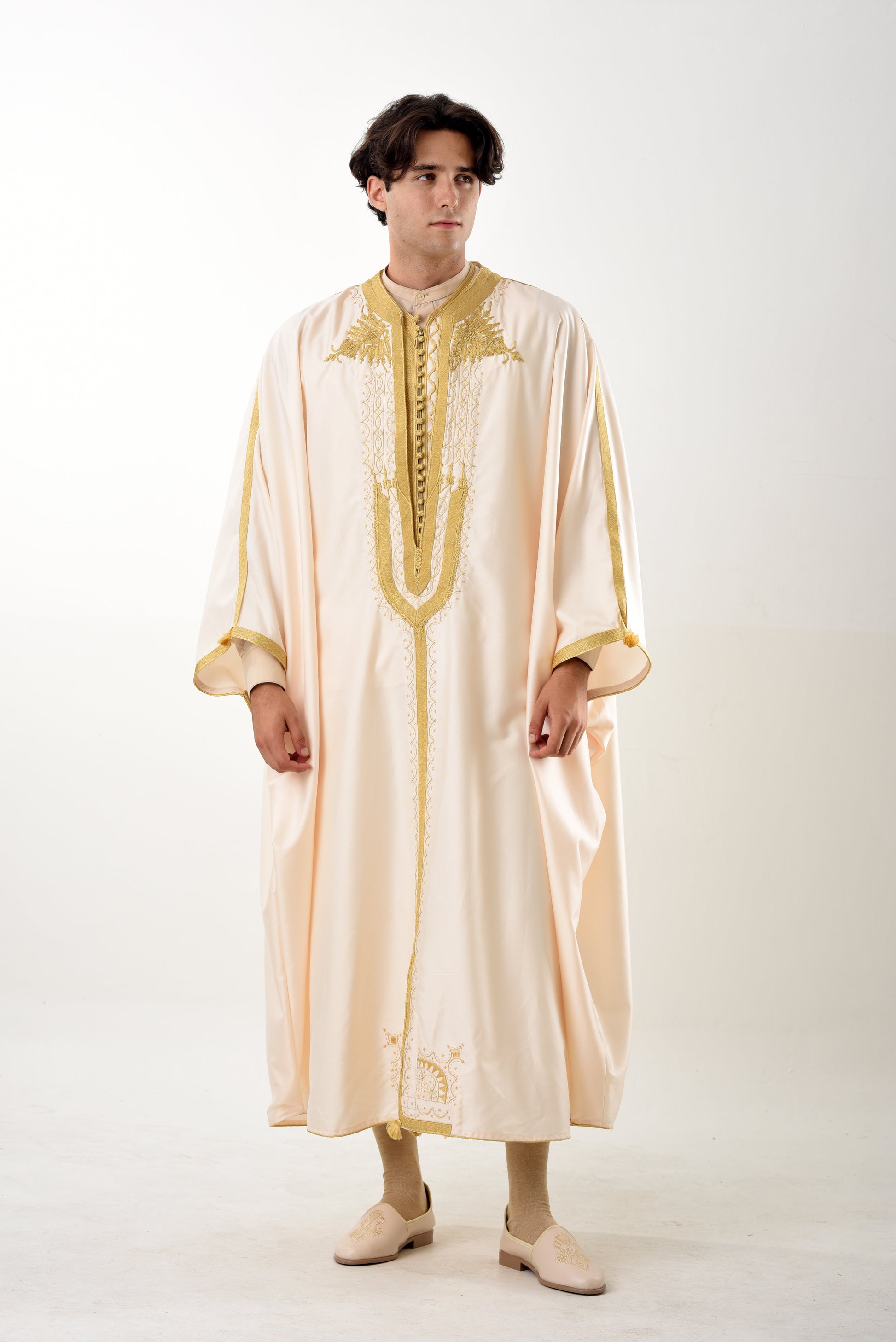 Jebba Tunisienne Blanc Cassé & Doré – Élégance Royale