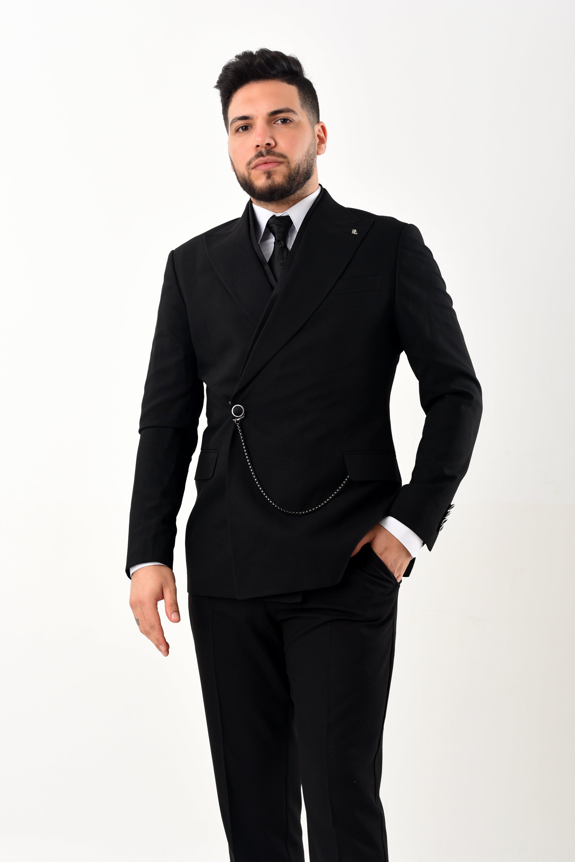 Costume croisé noir – Élégance maîtrisée