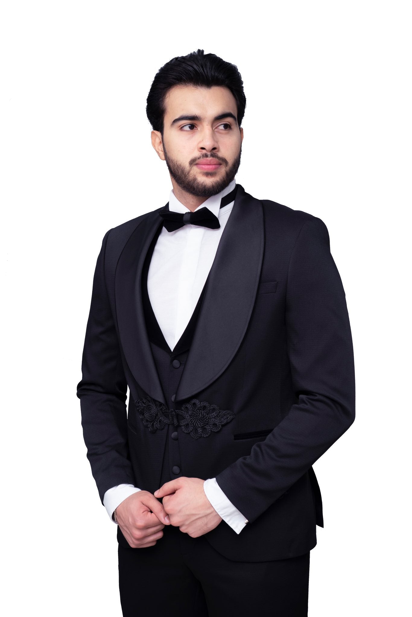 Costume de Cérémonie Noir Brodé